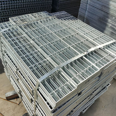 Serrated Galvanized Steel Grating Trench Cover 305/30/100