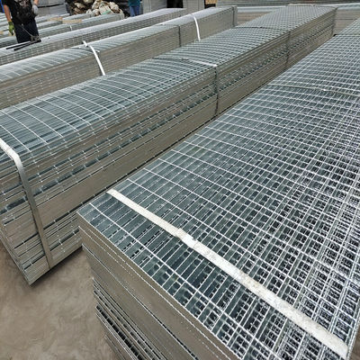 Het zware Staal galvaniseerde Getande Grating Industriële Dekkingsplaat