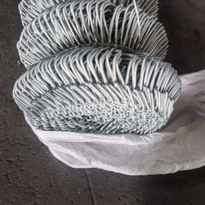 Hoogte 1,8m draad doorsnede 4mm maas 90*90mm Veiligheid Industrial Chain Link hek