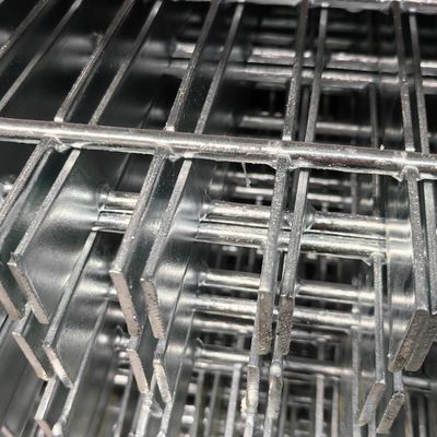 Glanzige oppervlakte warm gegalvaniseerd stalen dekroet voor gebouwconstructie