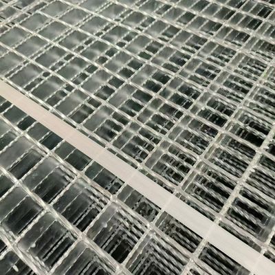 Op maat gemaakte niet-glijdende roosten van aluminium voor industriële platformen