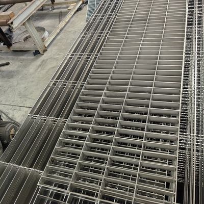3 mm cross bar non slip industriële gelaste stalen rooster met YB/T4001.1-2007 standaard