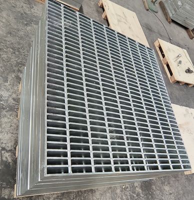 30x30 mm gegalvaniseerd industriële stalen rooster met 3 mm dwarsbalk door machine druk