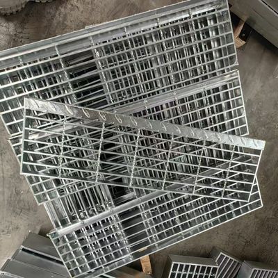 30 mm pitch industriële staalplatform rooster met 3 mm dwarsbalken