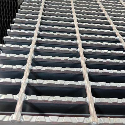 30 mm Lwm gegalvaniseerd staal uitgebreid metaalplaat / aluminium uitgebreid metaal mesh voor veiligheid bescherming