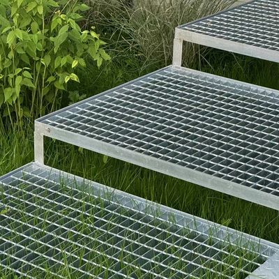 Heldere oppervlakte gelast stalen rooster 3mm 30mmx30mm warm gegalvaniseerd