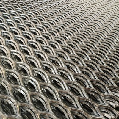 Maximaal paneellengte 3000 mm Staal uitgebreid metaalplaat Sterke en veerkrachtige structuren