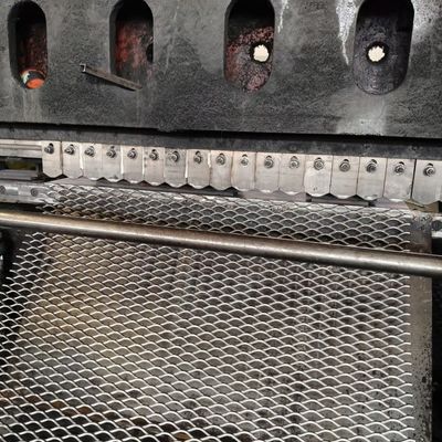 Q235 Ruwe stof Uitgebreide metalen gaasmachine voor zware toepassingen