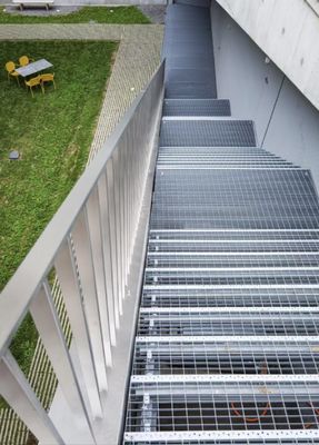 3 mm dwarsbalkdikte platte stalen rooster voor zware drainagesystemen